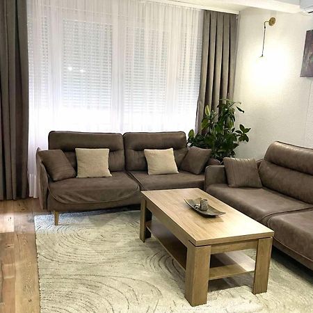 Nesi Apartmenti Priština Exteriér fotografie